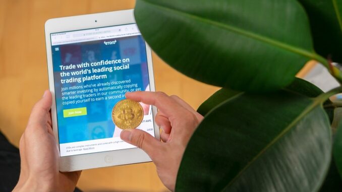 Etoro to limit US customers' access to four major cryptocurrencies Etoro to limit US customers' access to four major cryptocurrencies