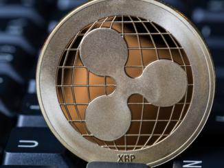 XRP/USD keeps failing at the $0.55 area. As long as the market holds the higher lows series, the bias remains bullish.