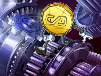 Former CFTC chairman says stablecoins can be a bridge between two worlds
