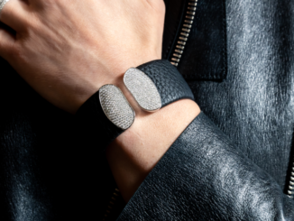 This Diamond-Packed Apple Watch Cuff Is Authenticated by an NFT