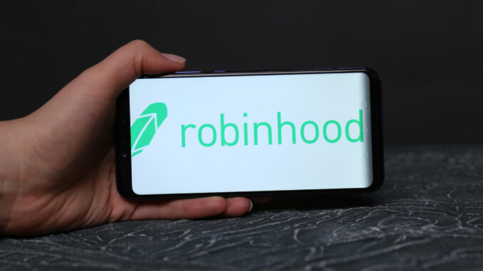 Robinhood reports an 18% decline in its Q2 crypto trading robinhood q2 crypto trading reveue down 18%