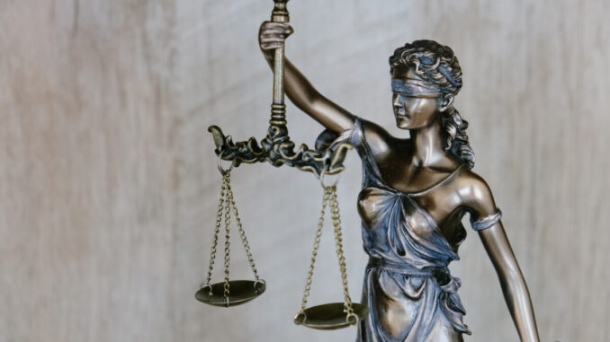 Ex-SEC Official Pushes for DOJ Involvement Crypto Regulation Needs Teeth: Ex-SEC Official Pushes for DOJ Involvement
