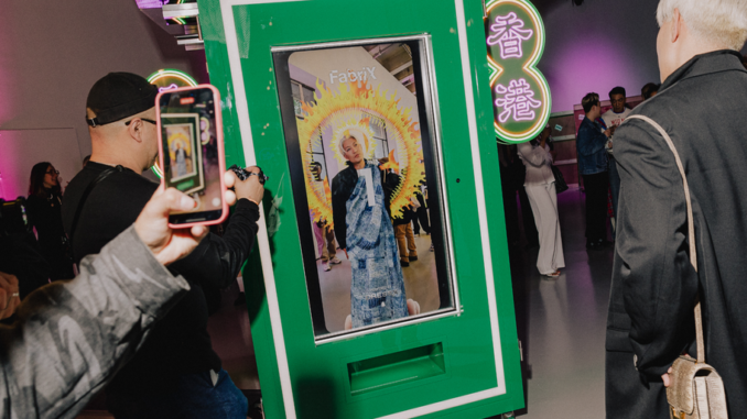 Paris Fashion Week AR Kiosks Turn Visitors Into Runway Models Paris Fashion Week AR Kiosks Turn Visitors Into Runway Models