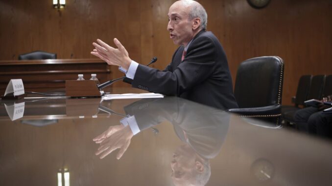 U.S. House Lawmakers Push SEC’s Gensler to Approve Spot Bitcoin U.S. House Lawmakers Push SEC’s Gensler to Approve Spot Bitcoin ETF ‘Immediately’