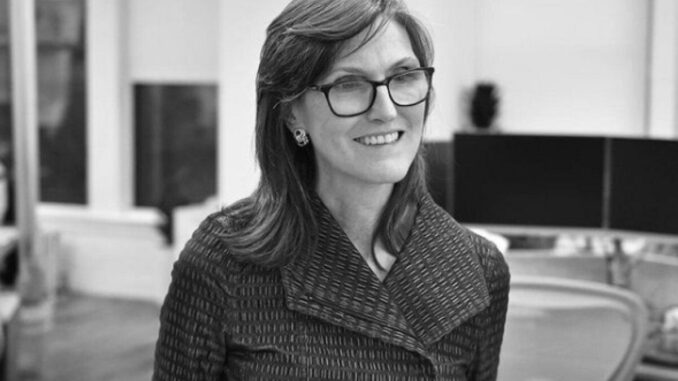 Ark Invest Offloads Coinbase, Grayscale Bitcoin Trust, Buys Robinhood Stocks Cathie Wood
