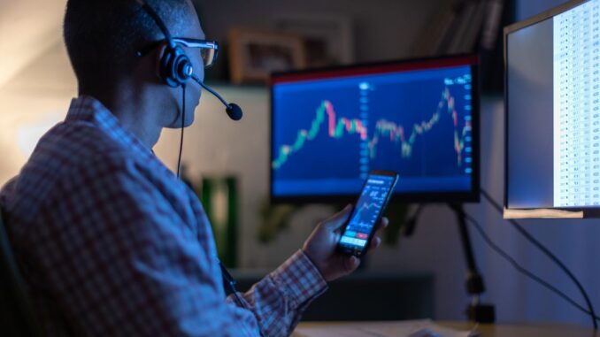 Bitcoin (BTC) Prices Circle $27.5K, Ether (ETH) Bulls Lose $30M Bitcoin (BTC) Prices Circle $27.5K, Ether (ETH) Bulls Lose $30M as Altcoins Drop