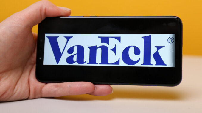 VanEck Amends Spot Bitcoin ETF Application, Signals Unique Seeding Approach VanEck Amends Spot Bitcoin ETF Application, Signals Unique Seeding Approach