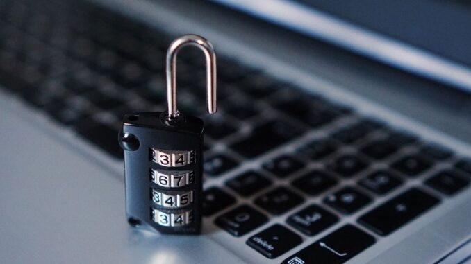 Crypto Trading Firm Kronos Research Offers 10% Bounty to Hacker Atmosphere (Shutterstock/CoinDesk)
