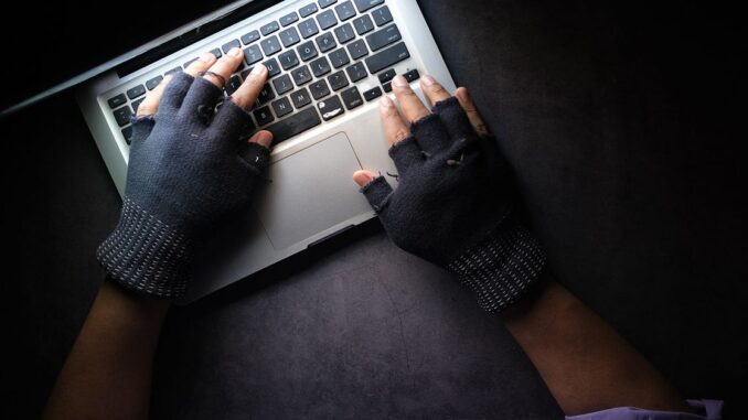 Microsoft Listing Fake Ledger App Leads to $590K of Bitcoin Oliver Knight