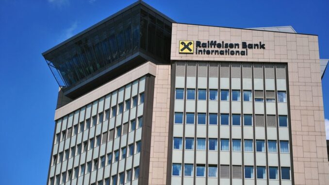 Raiffeisen Bank International to Offer Crypto Trading for Retail Customers Atmosphere (Shutterstock/CoinDesk)