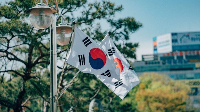 South Korean Traders Behind Recent Altcoin Rally, CryptoQuant Says Loom trading volume by exchanges. (CryptoQuant)