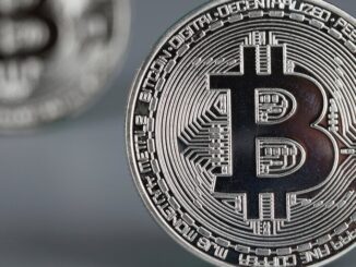 Bitcoin Funds Bloated With Cash as Investors Rush In