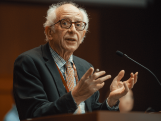 Wharton professor Jeremy Siegel speaking at an event
